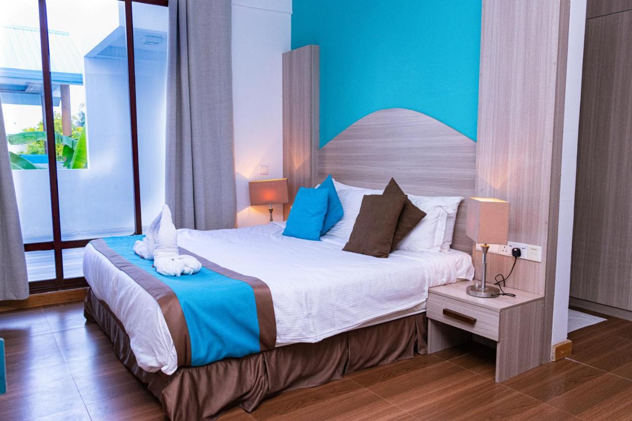 Aquzz Hotel & Spa - Maldives Maafushi Exterior photo