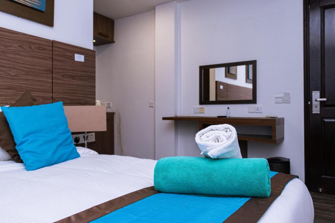Aquzz Hotel & Spa - Maldives Maafushi Exterior photo