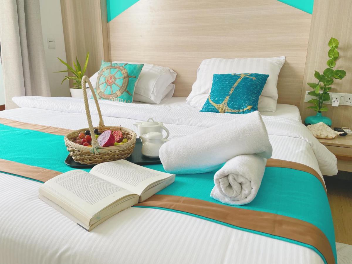 Aquzz Hotel & Spa - Maldives Maafushi Exterior photo