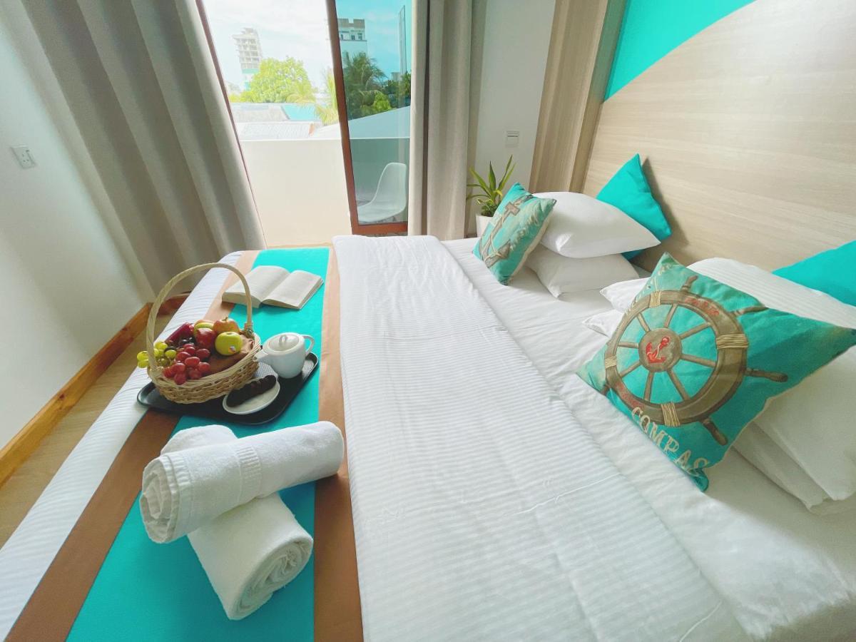 Aquzz Hotel & Spa - Maldives Maafushi Exterior photo